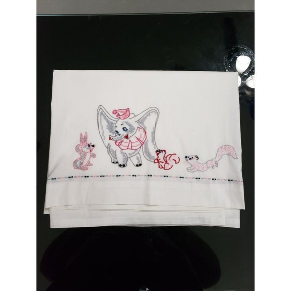 DUMBO AND FRIENDS white‎ flat sheet hand embroidered hem - Picture 1 of 14